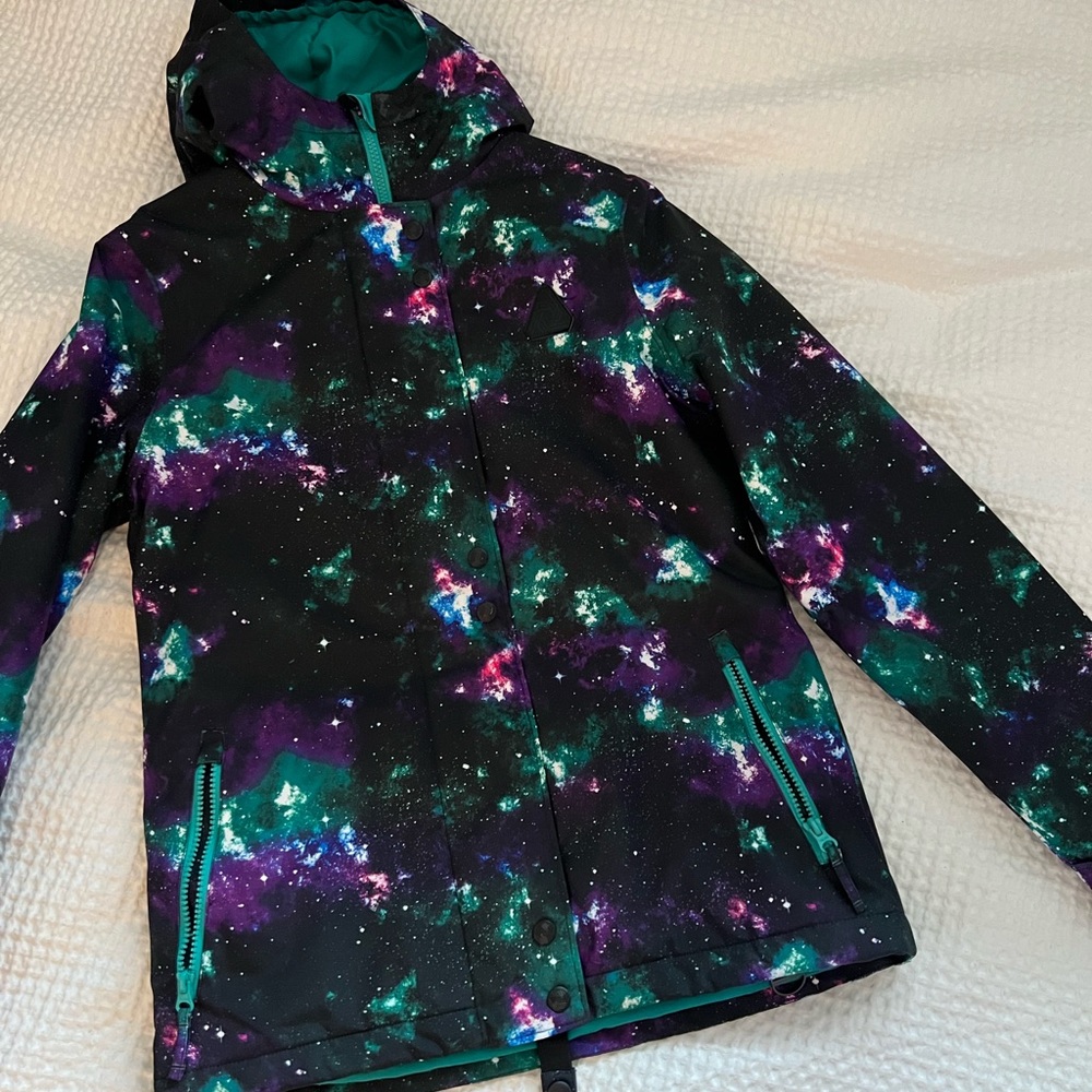 Used women’s snowboarding jacket